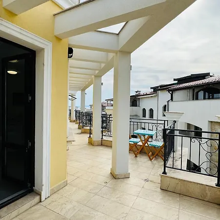 Horizon 27 'в' Apartment